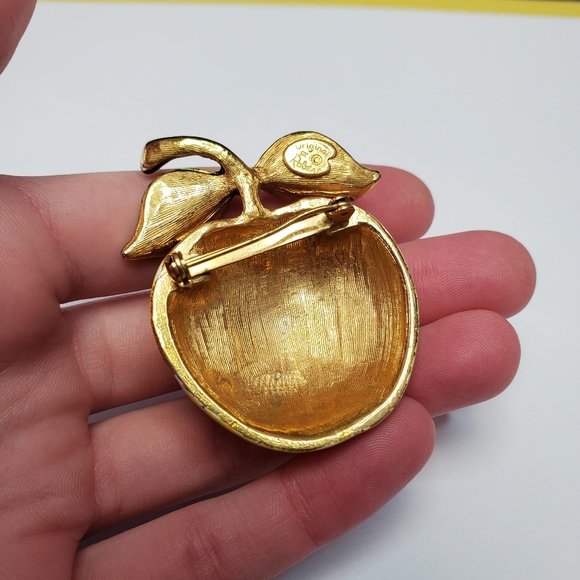 Original by Robert Apple with worm pin - Picture 3 of 6